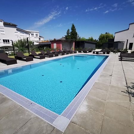 Spa Residenz Neusiedl Appartments นอยซีเดิลอัมเซ ภายนอก รูปภาพ