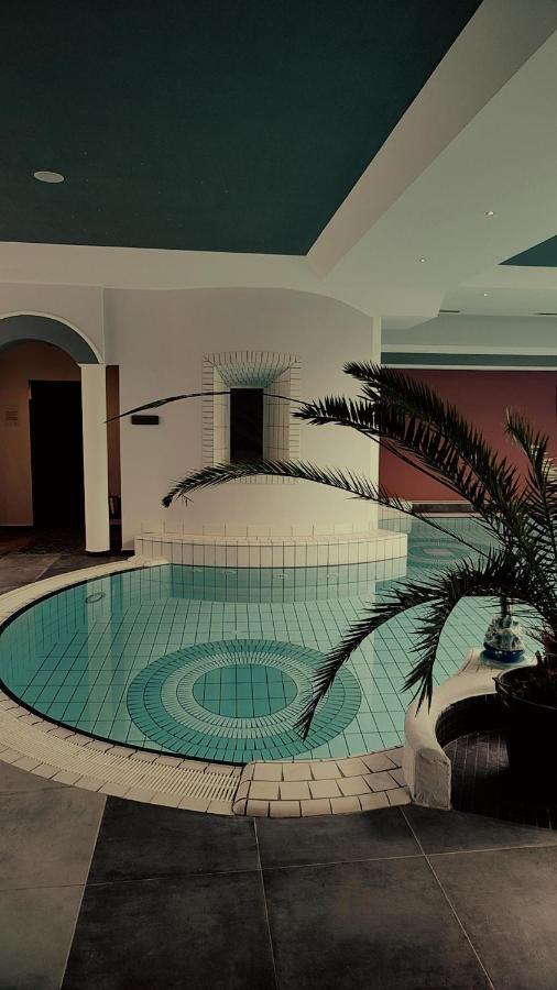 Spa Residenz Neusiedl Appartments นอยซีเดิลอัมเซ ภายนอก รูปภาพ