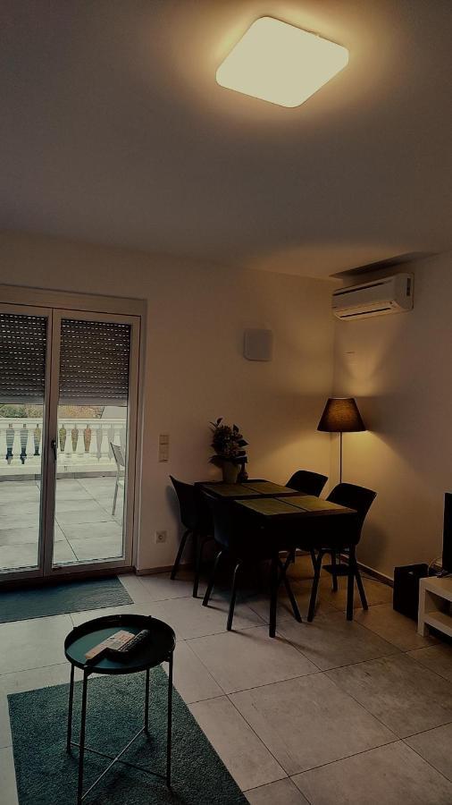 Spa Residenz Neusiedl Appartments นอยซีเดิลอัมเซ ภายนอก รูปภาพ